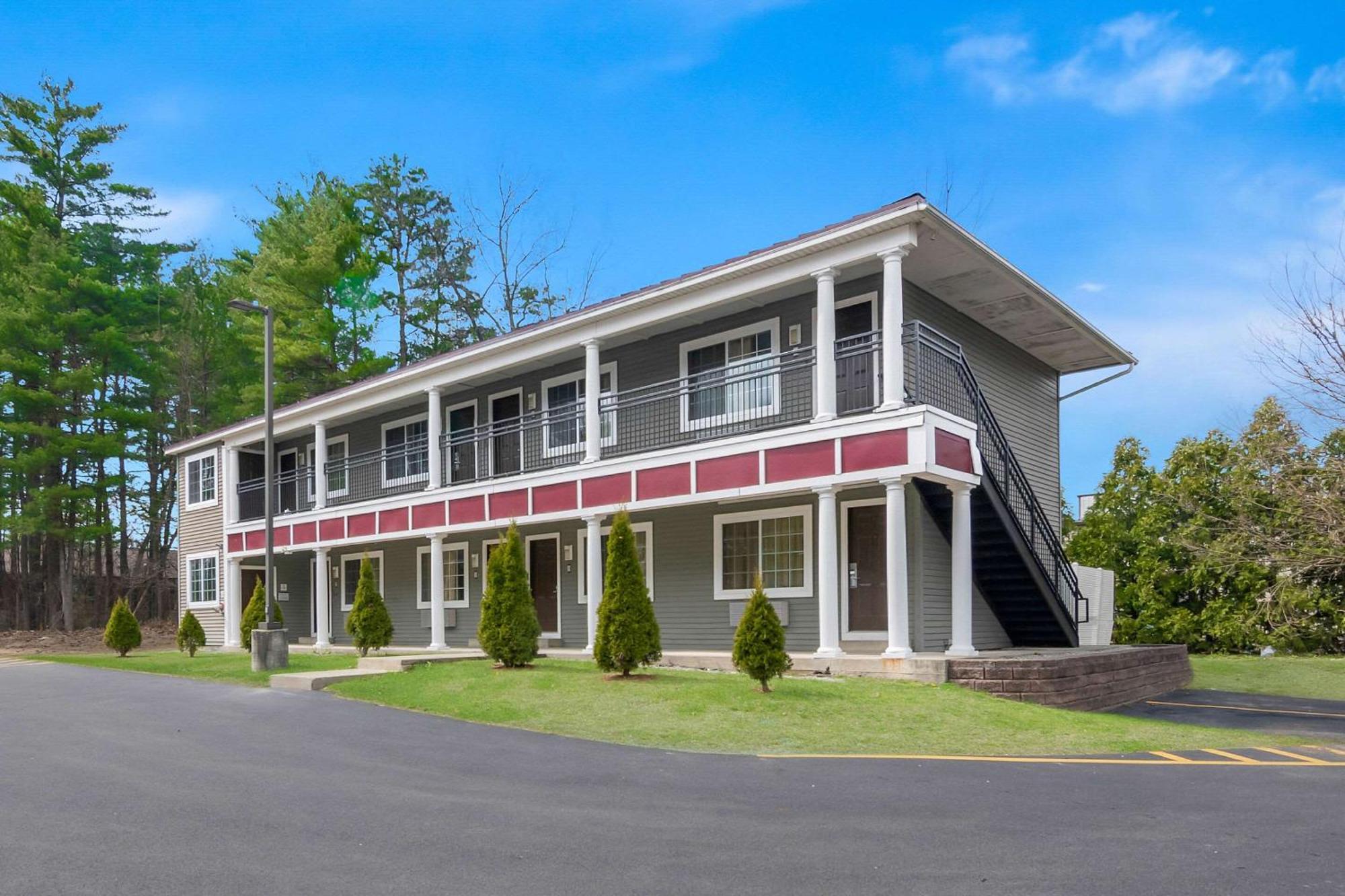 Quality Inn Куинсбери Экстерьер фото