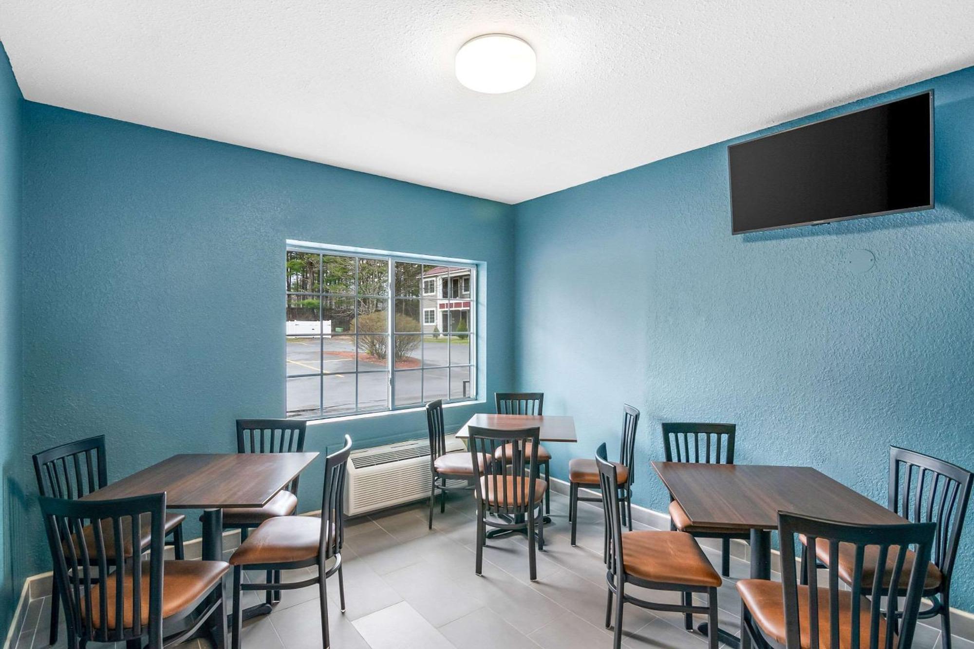 Quality Inn Куинсбери Экстерьер фото