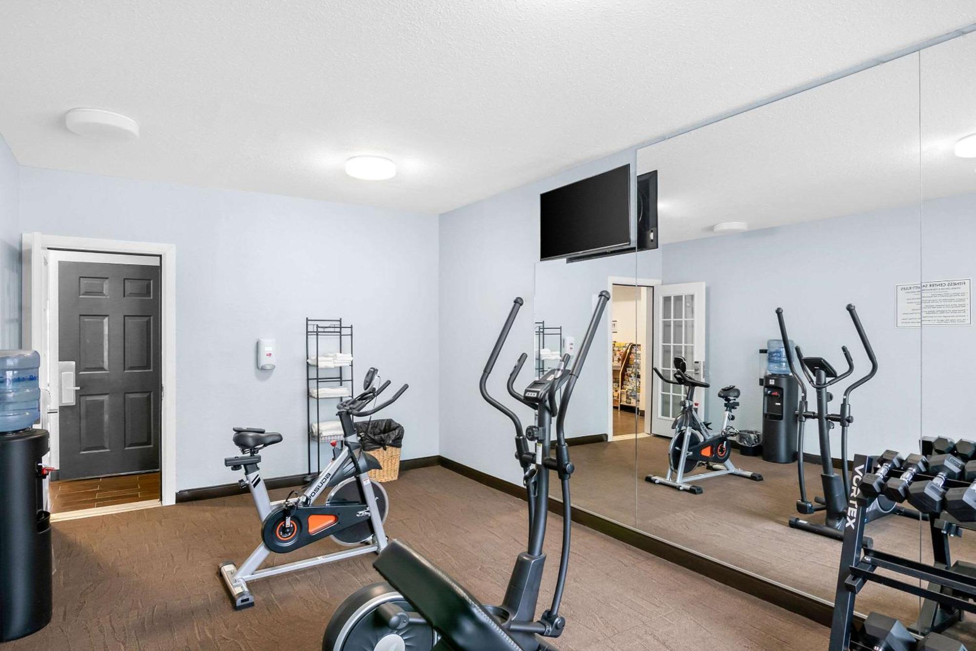 Quality Inn Куинсбери Экстерьер фото