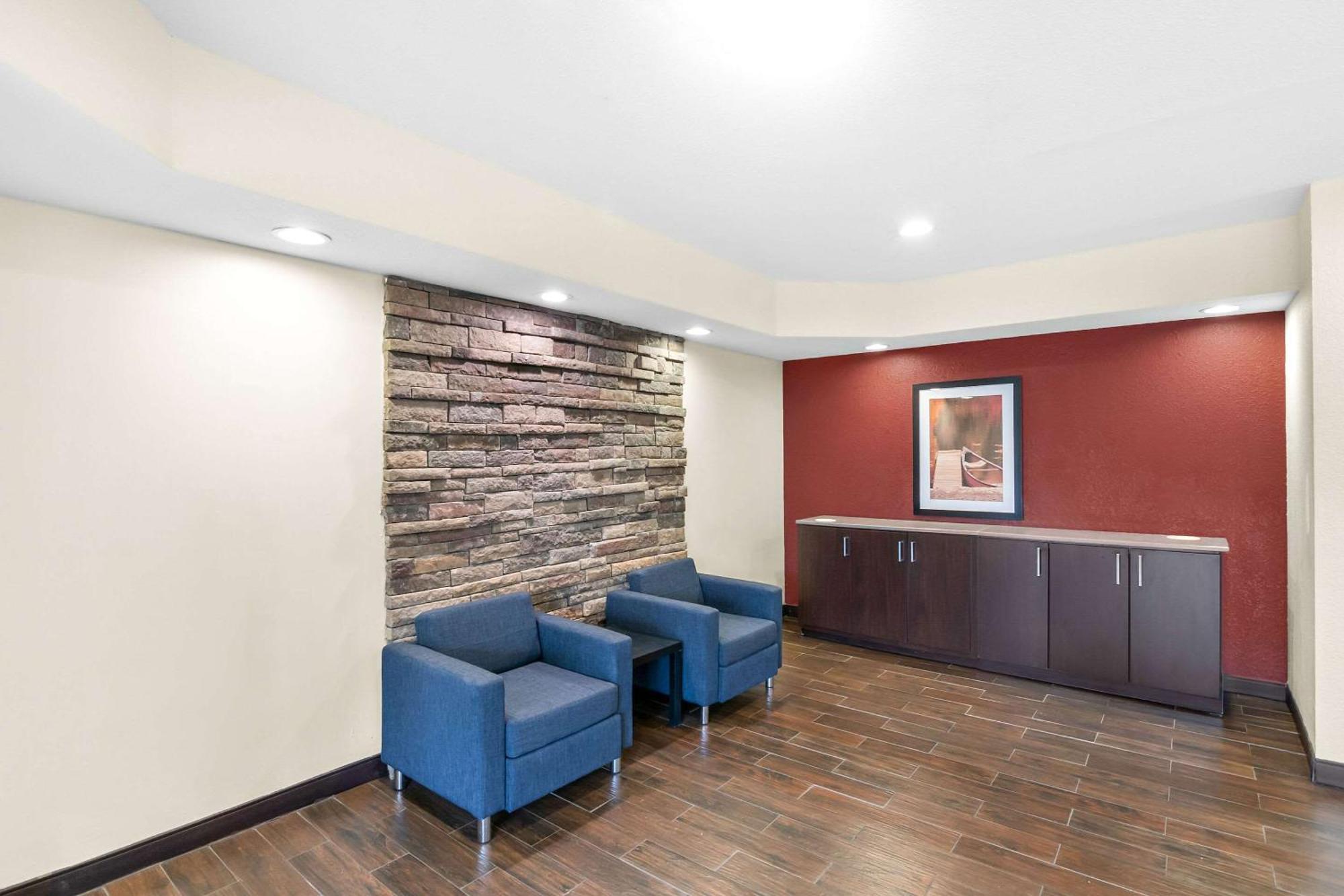 Quality Inn Куинсбери Экстерьер фото