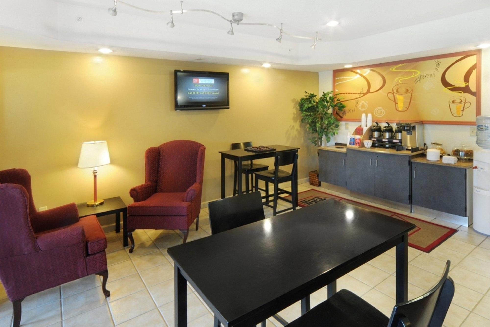 Quality Inn Куинсбери Экстерьер фото